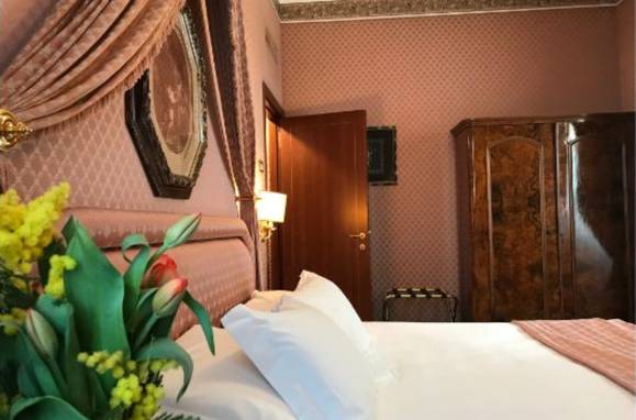 Suite Hotel Mecenate Palace Roma Suite Hotel Mecenate Palace Roma