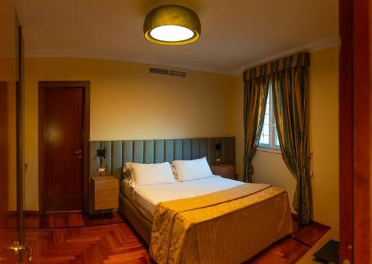 Suite romantica Hotel Mecenate Palace Roma