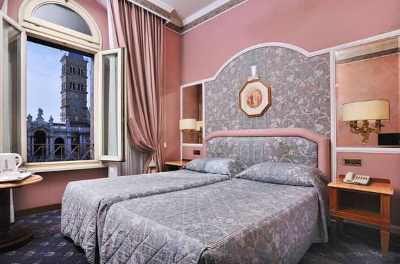 Camera doppia lusso con vista Hotel Mecenate Palace Roma Camera doppia lusso con vista Hotel Mecenate Palace Roma