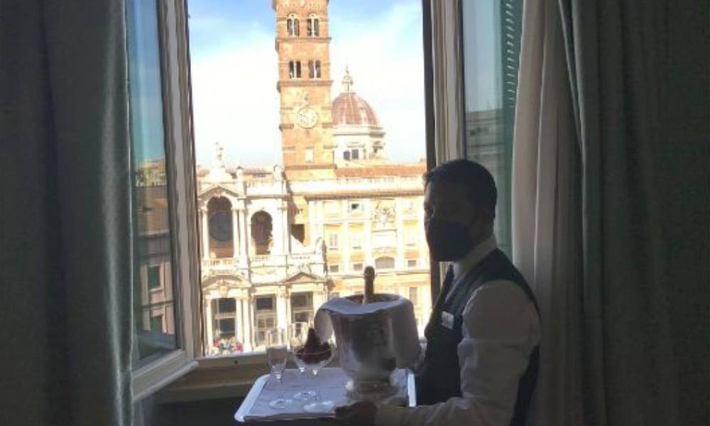 Camera doppia lusso con vista Hotel Mecenate Palace Roma Camera doppia lusso con vista Hotel Mecenate Palace Roma