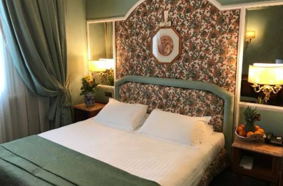 Camera doppia classica Hotel Mecenate Palace Roma Camera doppia classica Hotel Mecenate Palace Roma