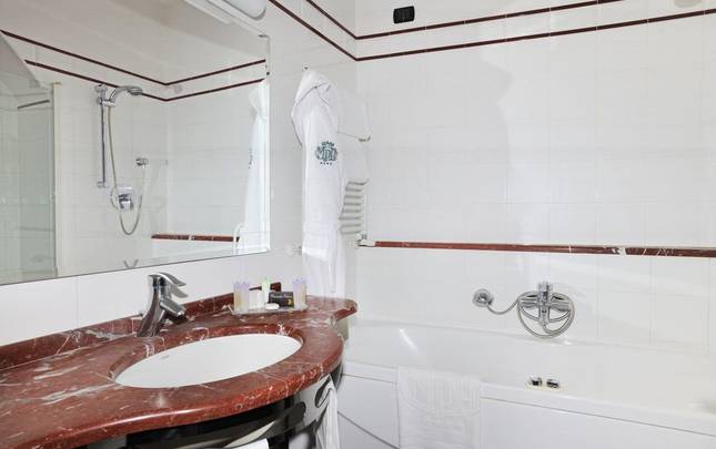 CAMERA EXECUTIVE Mecenate Palace Hotel Roma CAMERA EXECUTIVE Mecenate Palace Hotel Roma