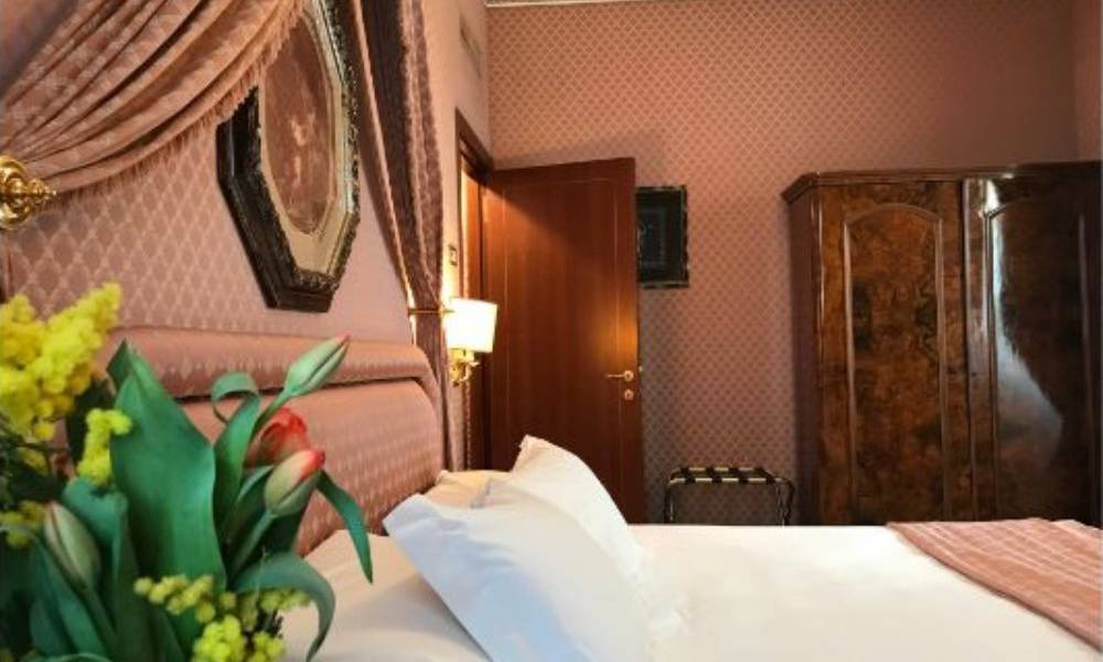 Suite Hotel Mecenate Palace Roma Suite Hotel Mecenate Palace Roma