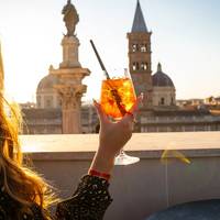 Rooftop a Roma: la magia di ammirare la Città Eterna dall'alto | Hotel ...