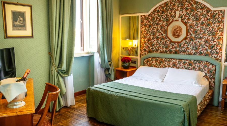 Camera Romantica a Roma: il fascino di soggiornare al Mecenate Palace Hotel Hotel Mecenate Palace Camera Romantica a Roma: il fascino di soggiornare al Mecenate Palace Hotel Hotel Mecenate Palace