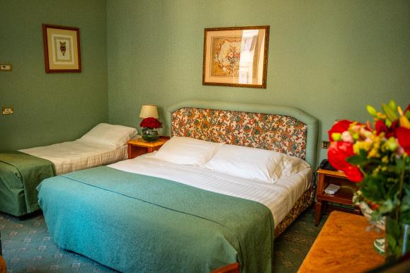 Camera Tripla Hotel Mecenate Palace Roma Camera Tripla Hotel Mecenate Palace Roma